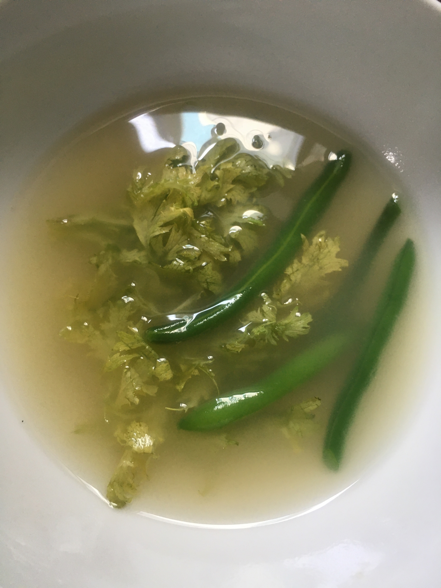 インゲンとワサビ菜の味噌汁