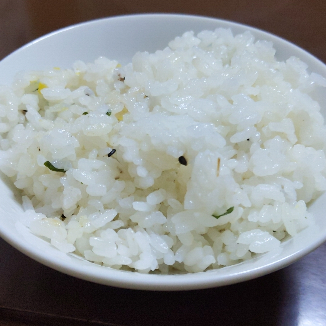 わかめ混ぜ込みご飯