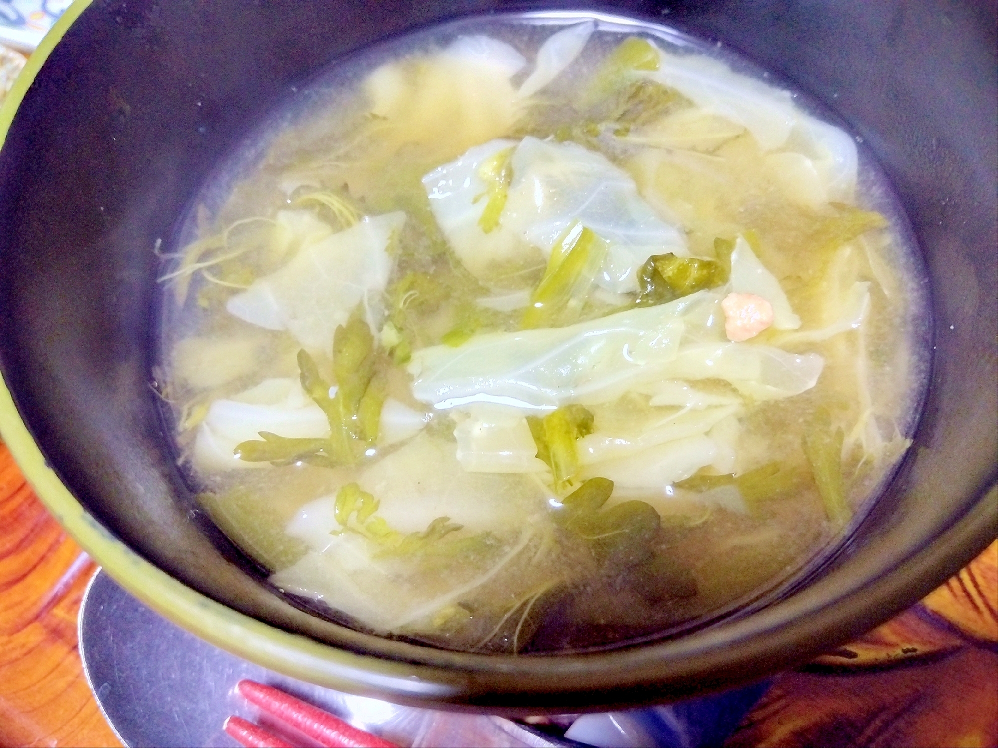 キャベツ春菊ニラ味噌汁