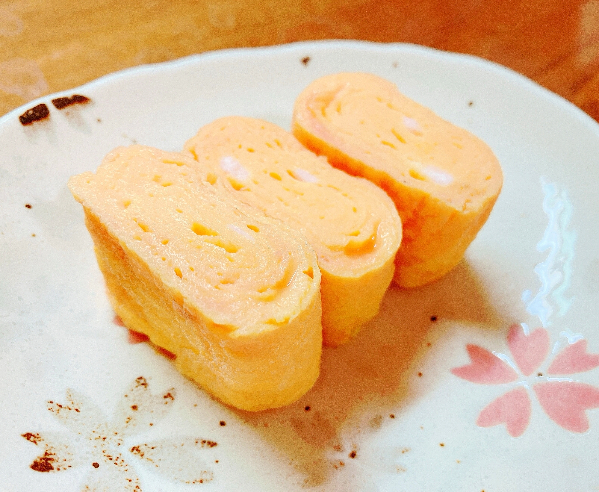 卵1個☆桜でんぶ入り卵焼き