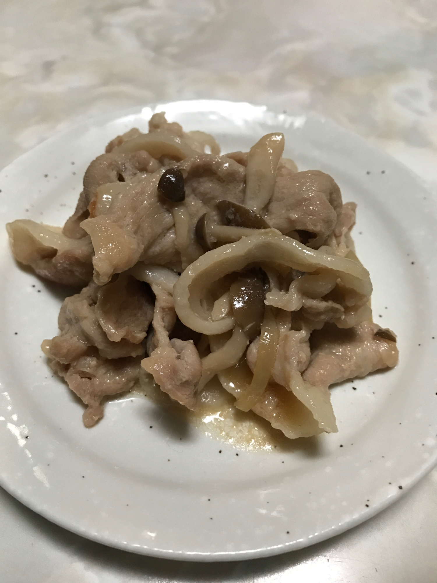 【ホットクック】超簡単!豚としめじのしょうが焼き