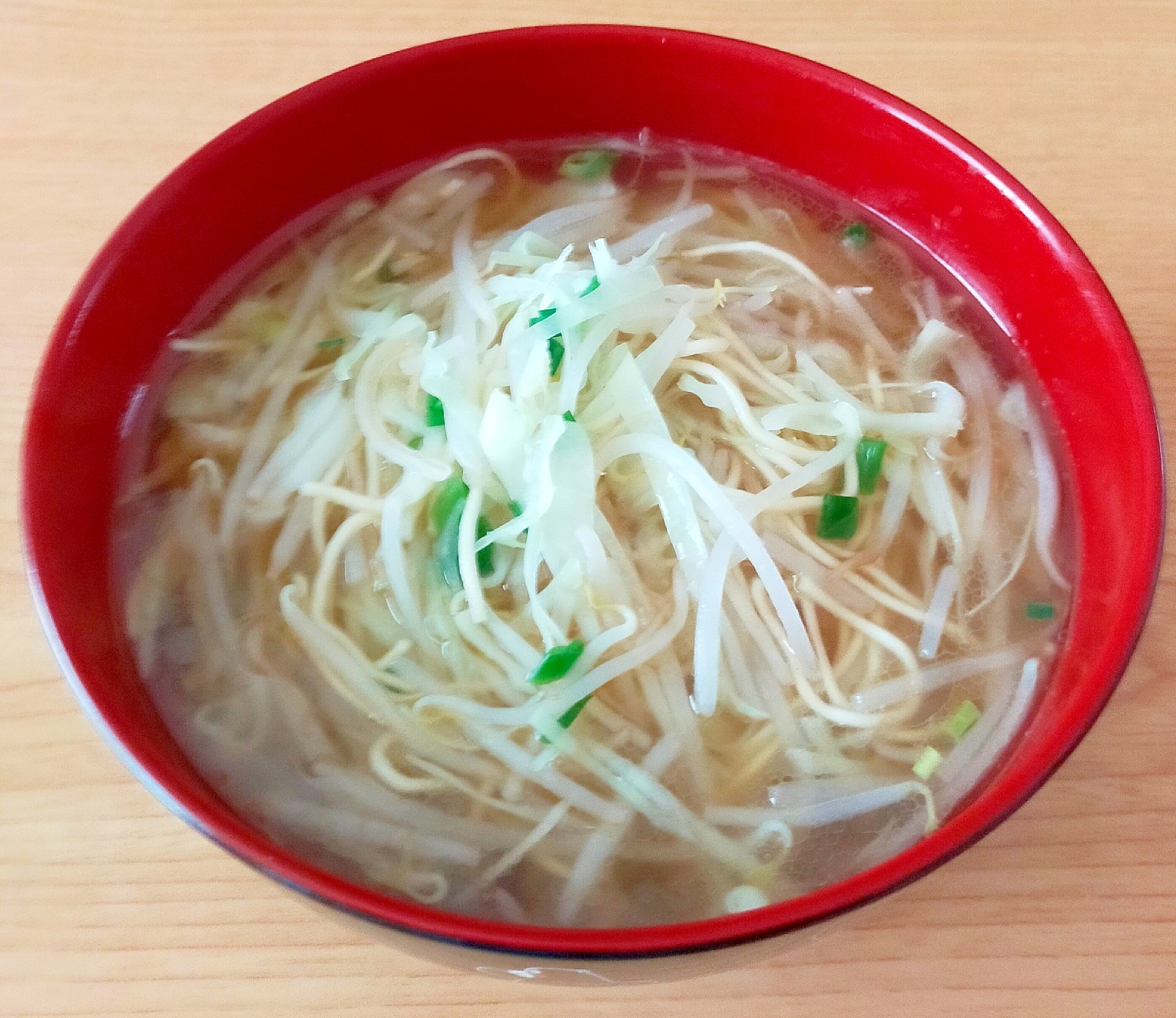 もやしとキャベツのしょうゆラーメン