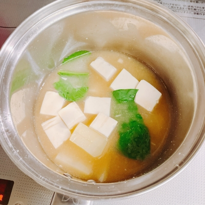 ふかし芋で５分！じゃが芋と豆腐と小松菜の味噌汁♪