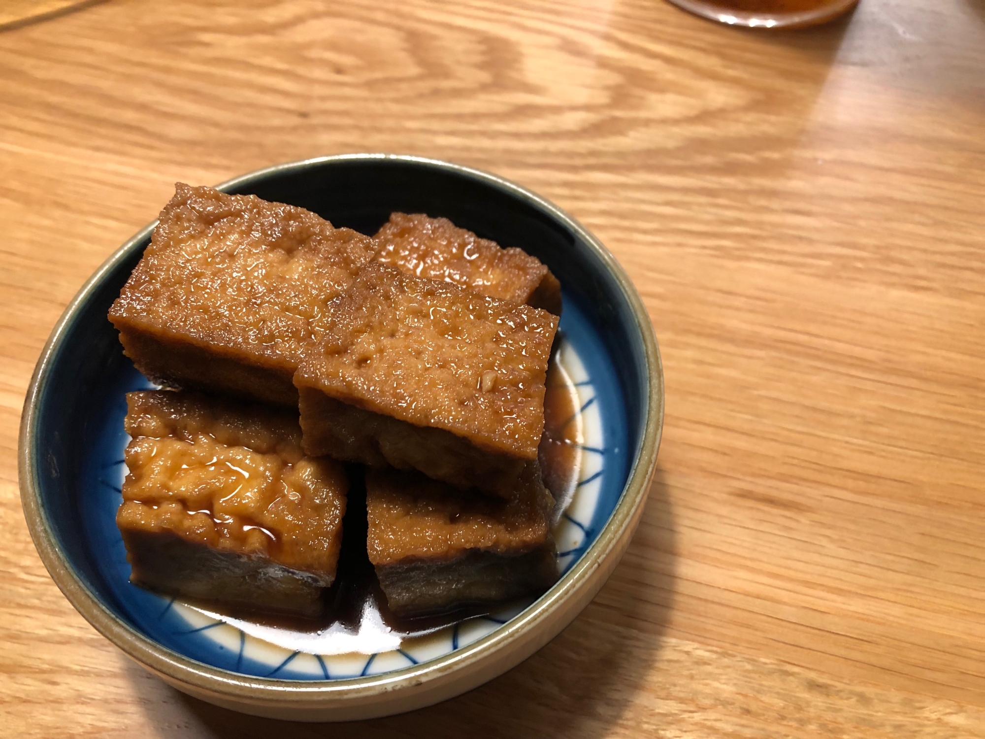 厚揚げ甘辛煮の黄金比は？2026年版・失敗しない調味料の割合と味しみのコツを徹底解説