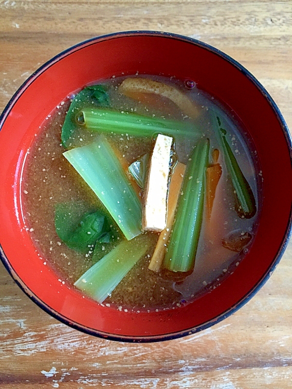 小松菜と人参、油揚げのお味噌汁♪