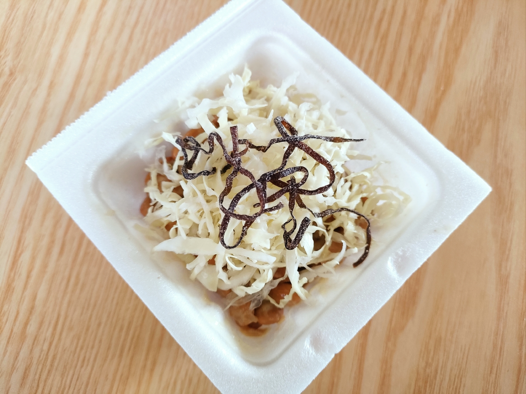 キャベツと塩昆布の納豆