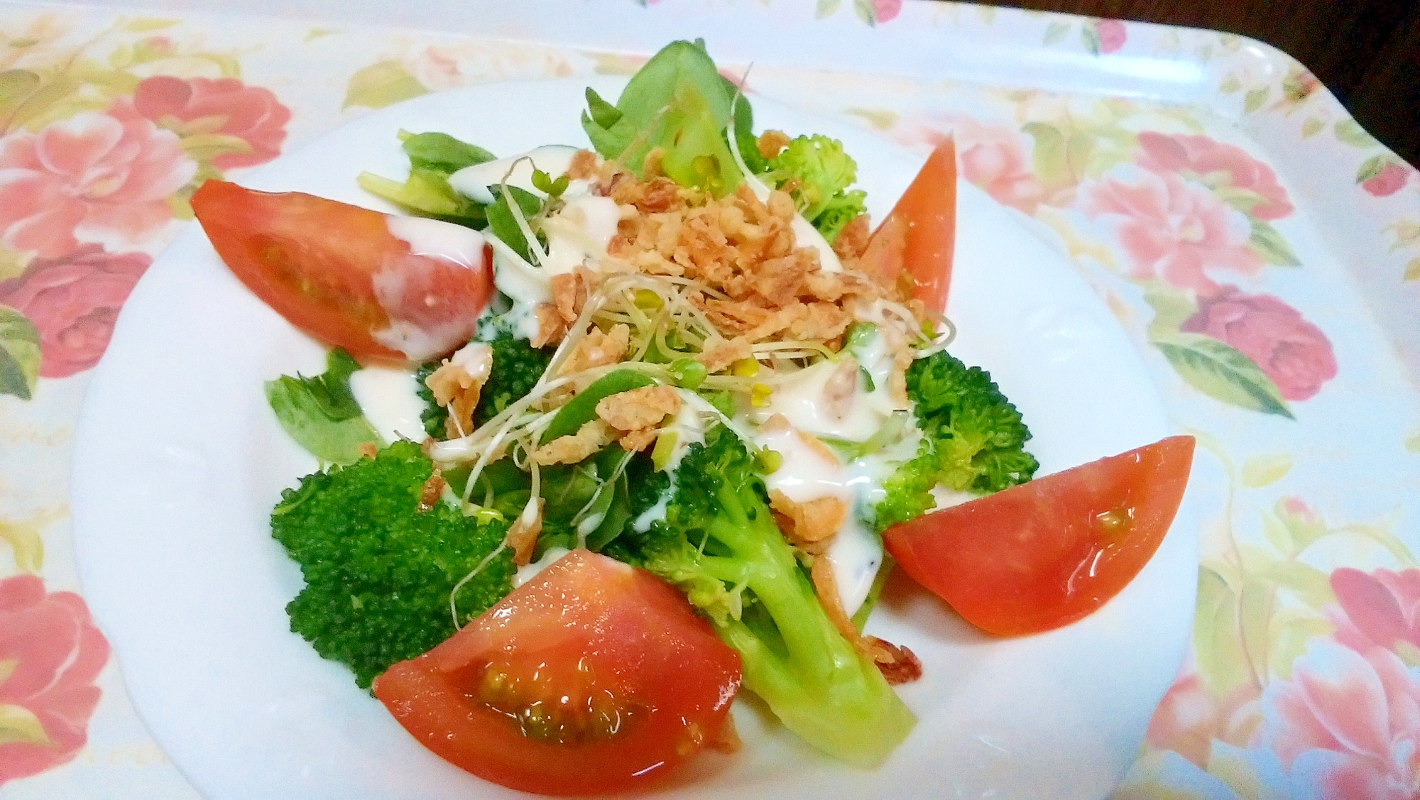 蒸し茹でブロッコリーとそら豆の豆苗サラダ♪