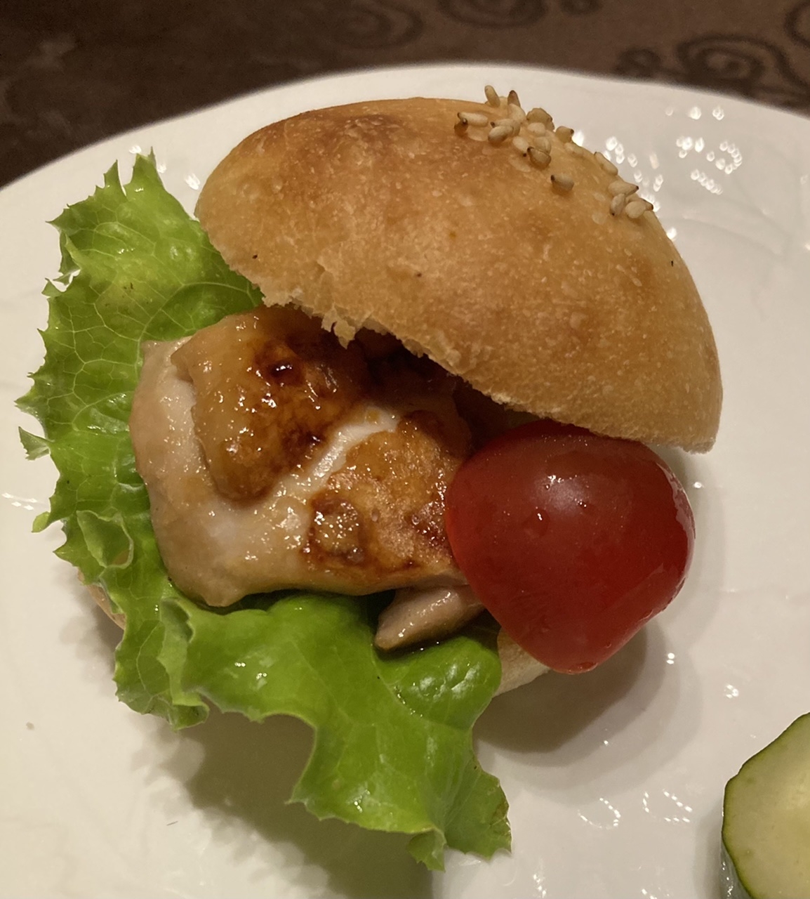 甘めモチモチのハンバーガー用のプチバンズパン