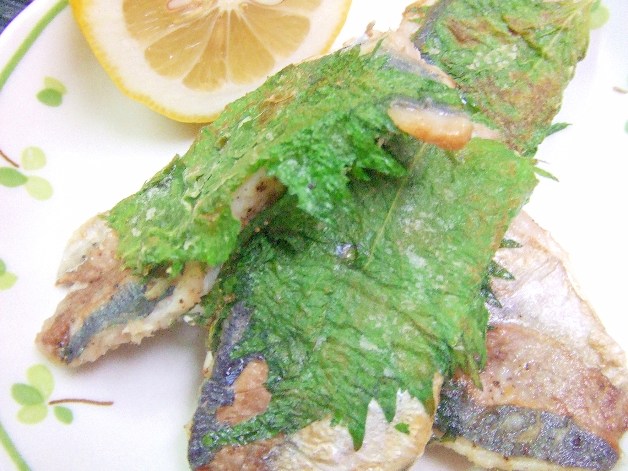 大葉で挟んだ鯵のムニエル レシピ 作り方 By Iihi009 楽天レシピ 大葉で挟んだ鯵のムニエル レシピ 作り方 By Iihi009 楽天レシピ