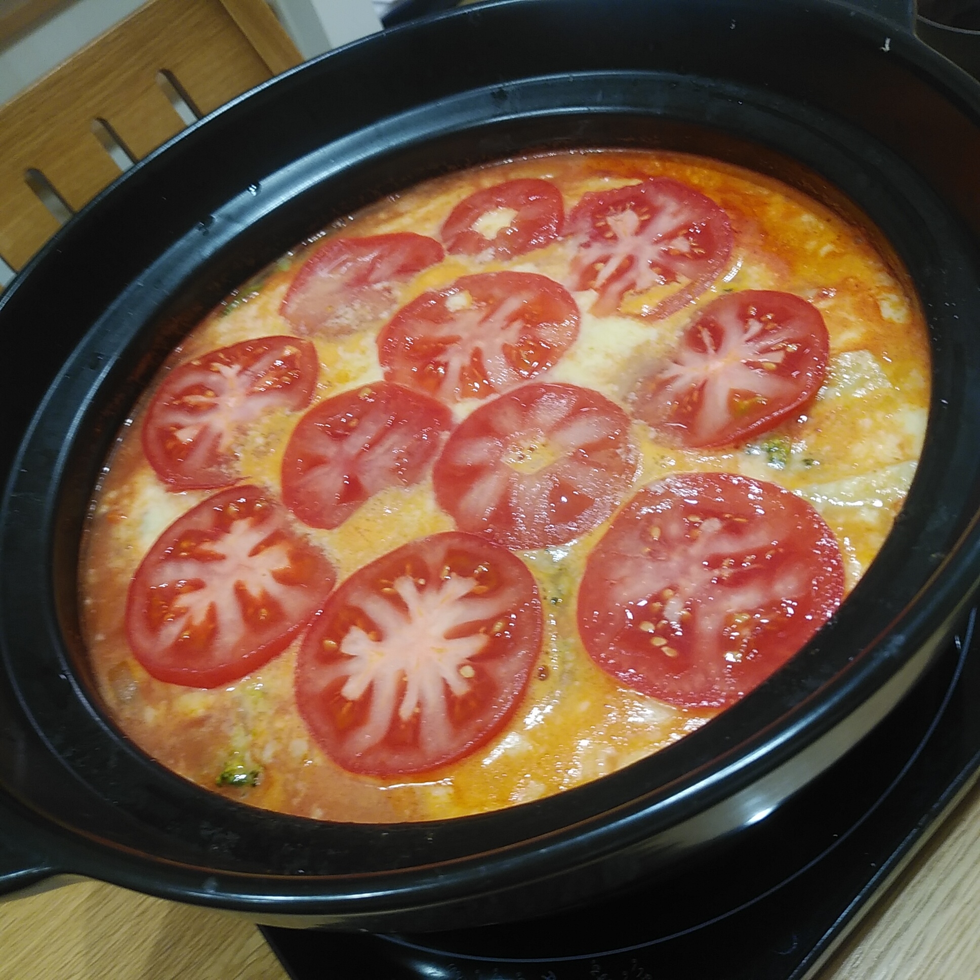 トマト缶で作るボリューミーなトマト鍋☺