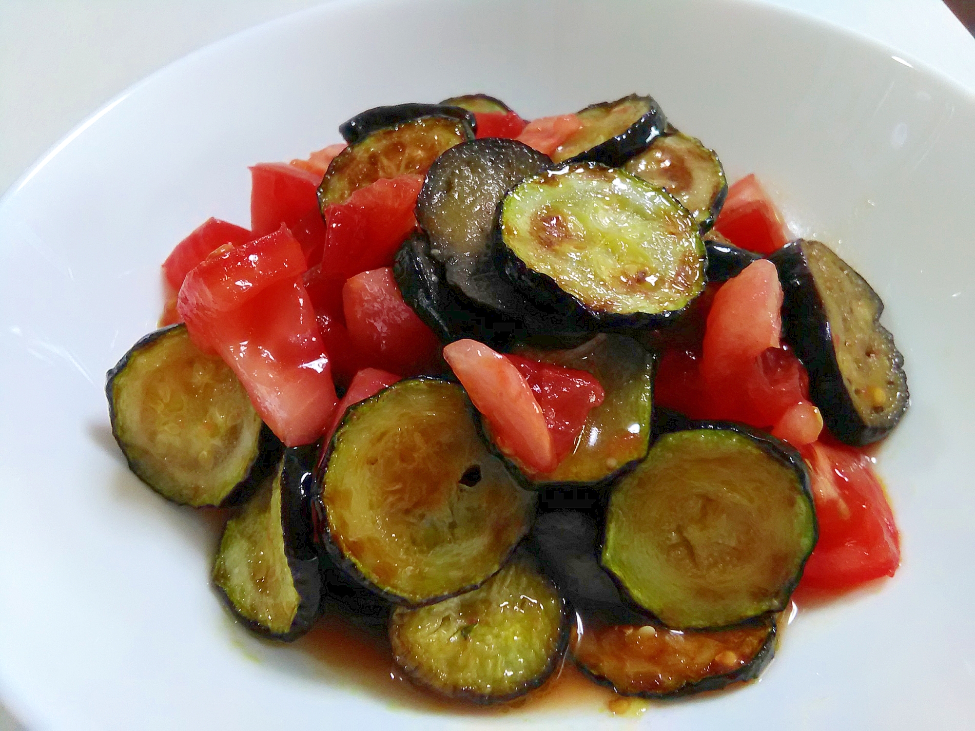 夏野菜たっぷり☆ズッキーニとなすのトマトマリネ