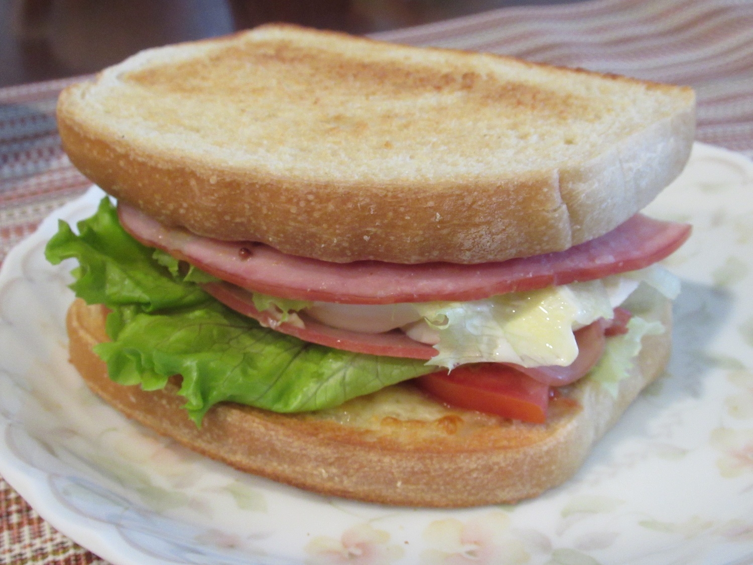 レタス トマト たまご ハム チーズサンド レシピ 作り方 By みーちゃん6914 楽天レシピ