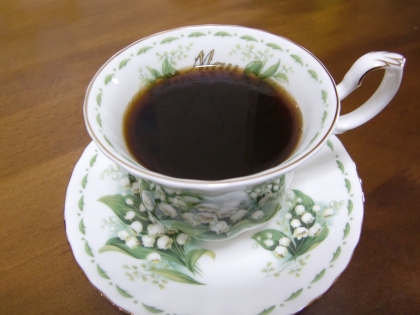 紅茶に生姜は良く飲みますが・・・・コーヒーに入れたのは生まれて初めて！！
こんな飲み方もあったのですね。眼からうろこです。
温まりました♪ご馳走様でした。