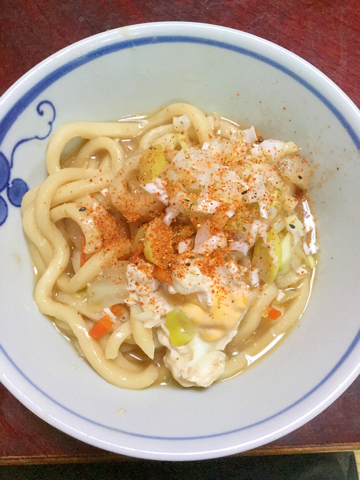 キャベツも入った野菜＆玉子うどん！