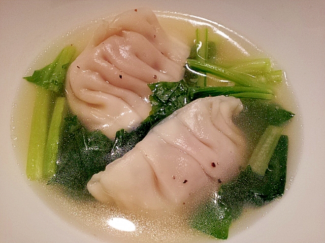 小松菜と水餃子の中華風スープ