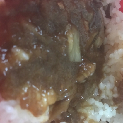 野菜の旨味がしっかり♪チキンバターカレー