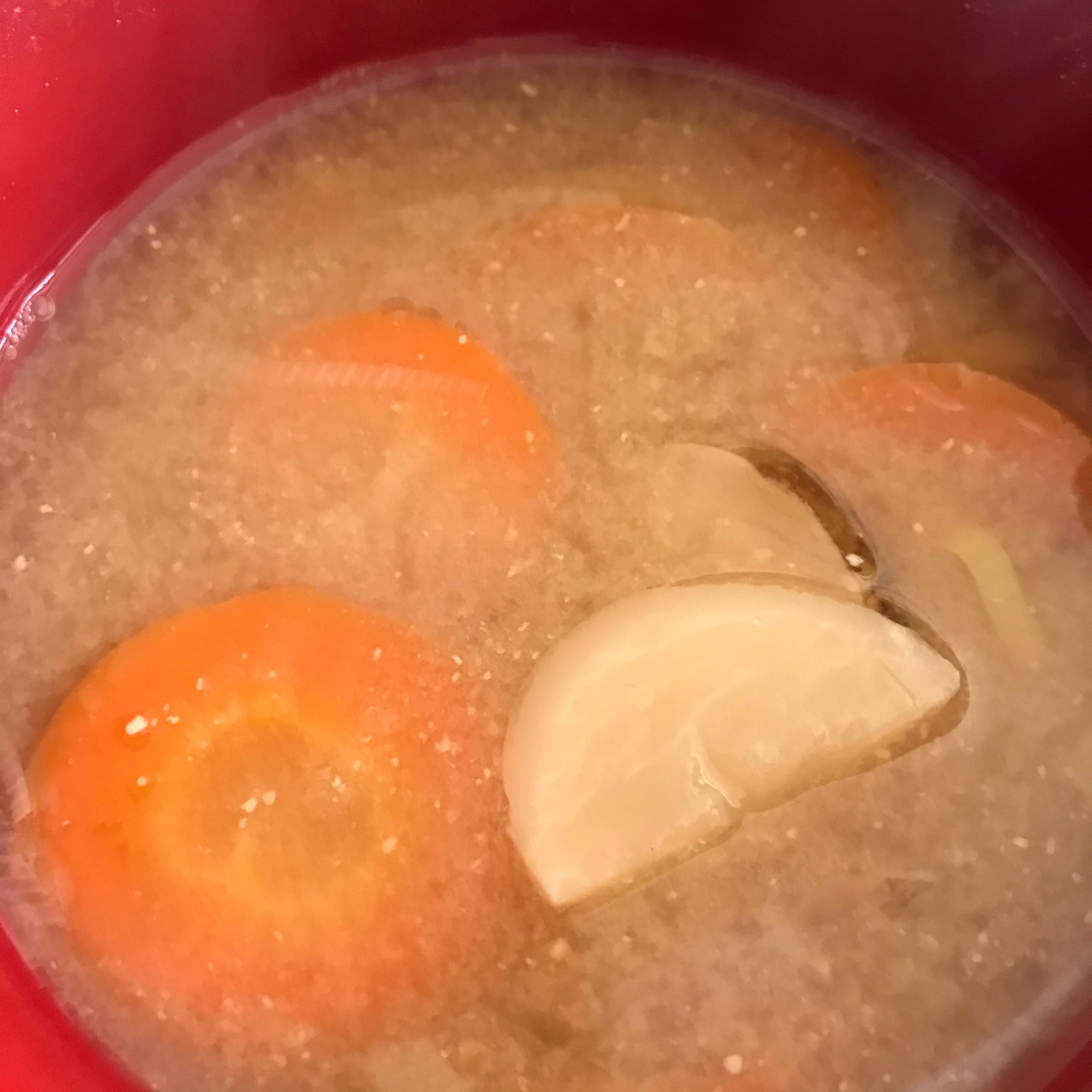 冬の根菜★人参、カブ、菊芋のお味噌汁
