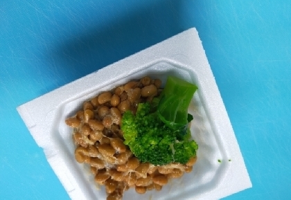 オリーブオイルで食べるブロッコリー納豆
