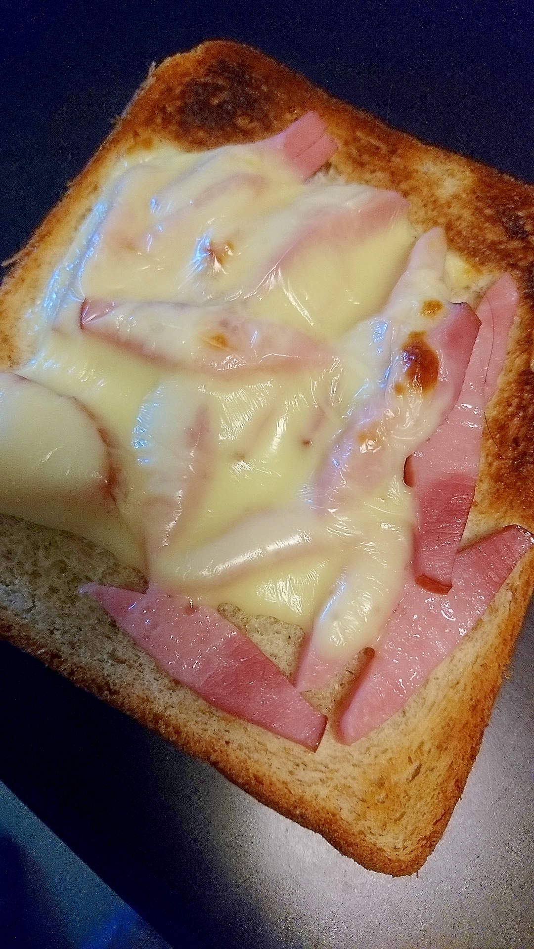 【パン料理】ベーコンチーズトースト