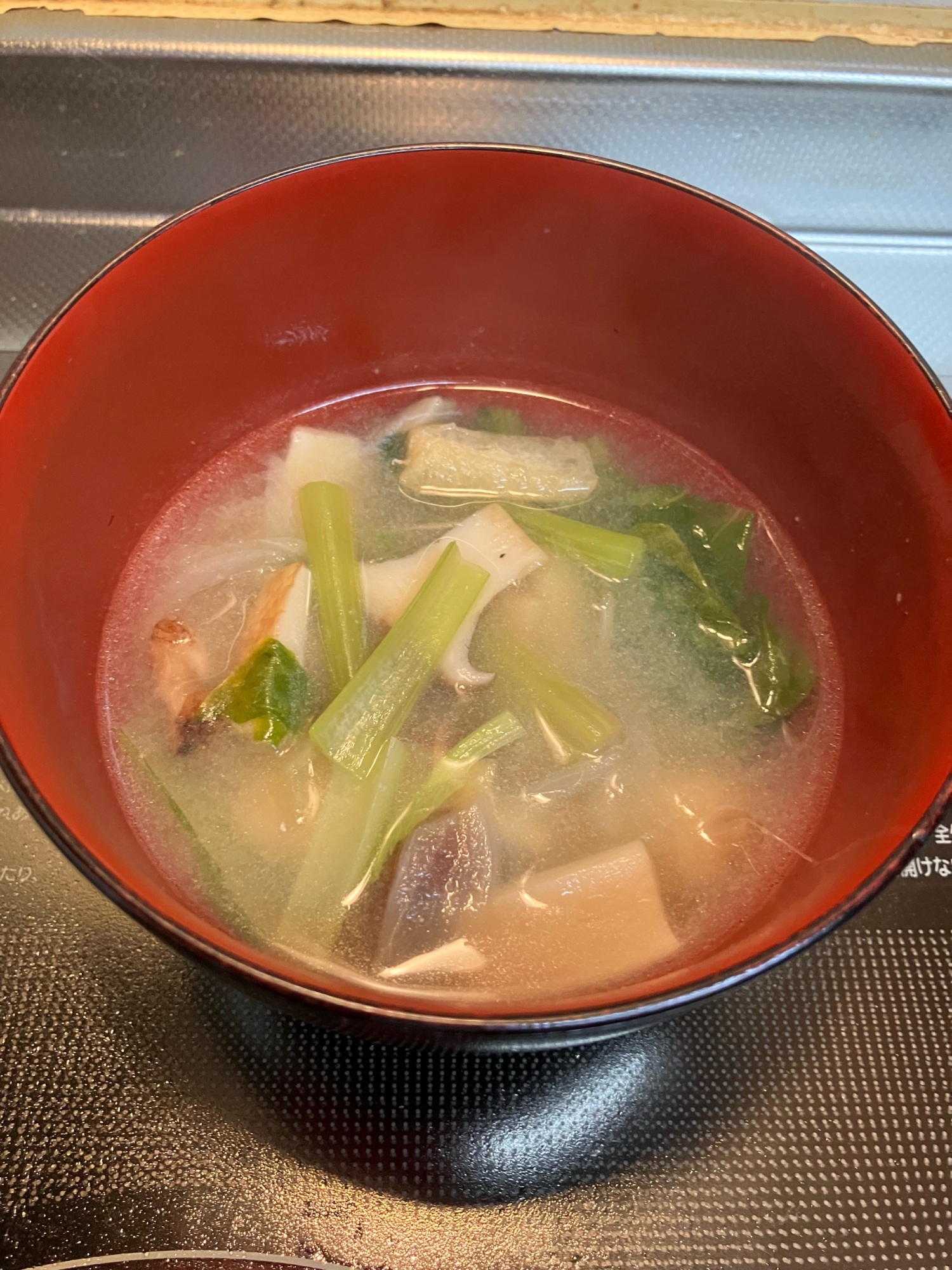 エリンギと椎茸と油揚げと小松菜のお味噌汁^_^