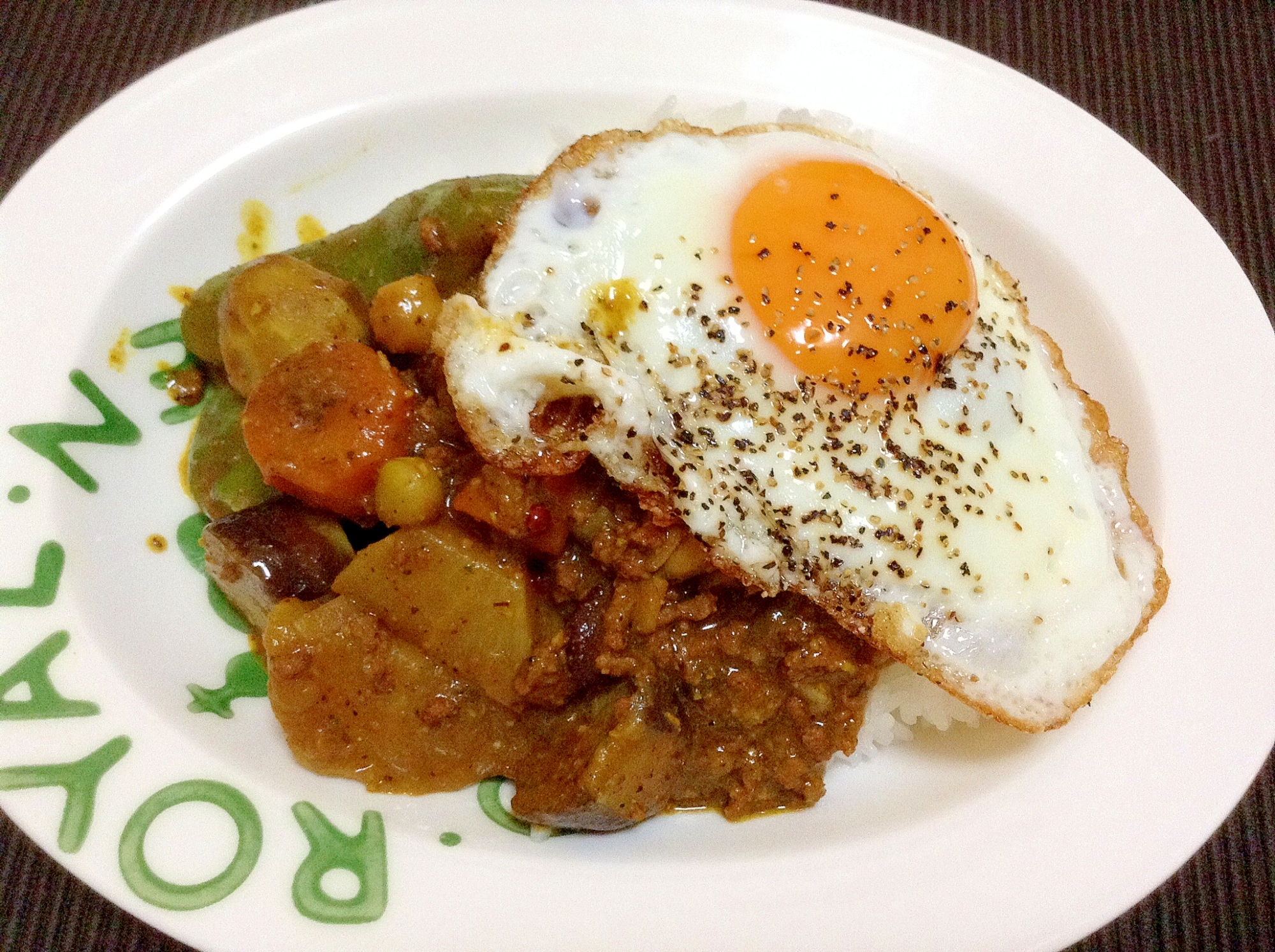 豚ひき肉といろいろお豆のキーマカレー