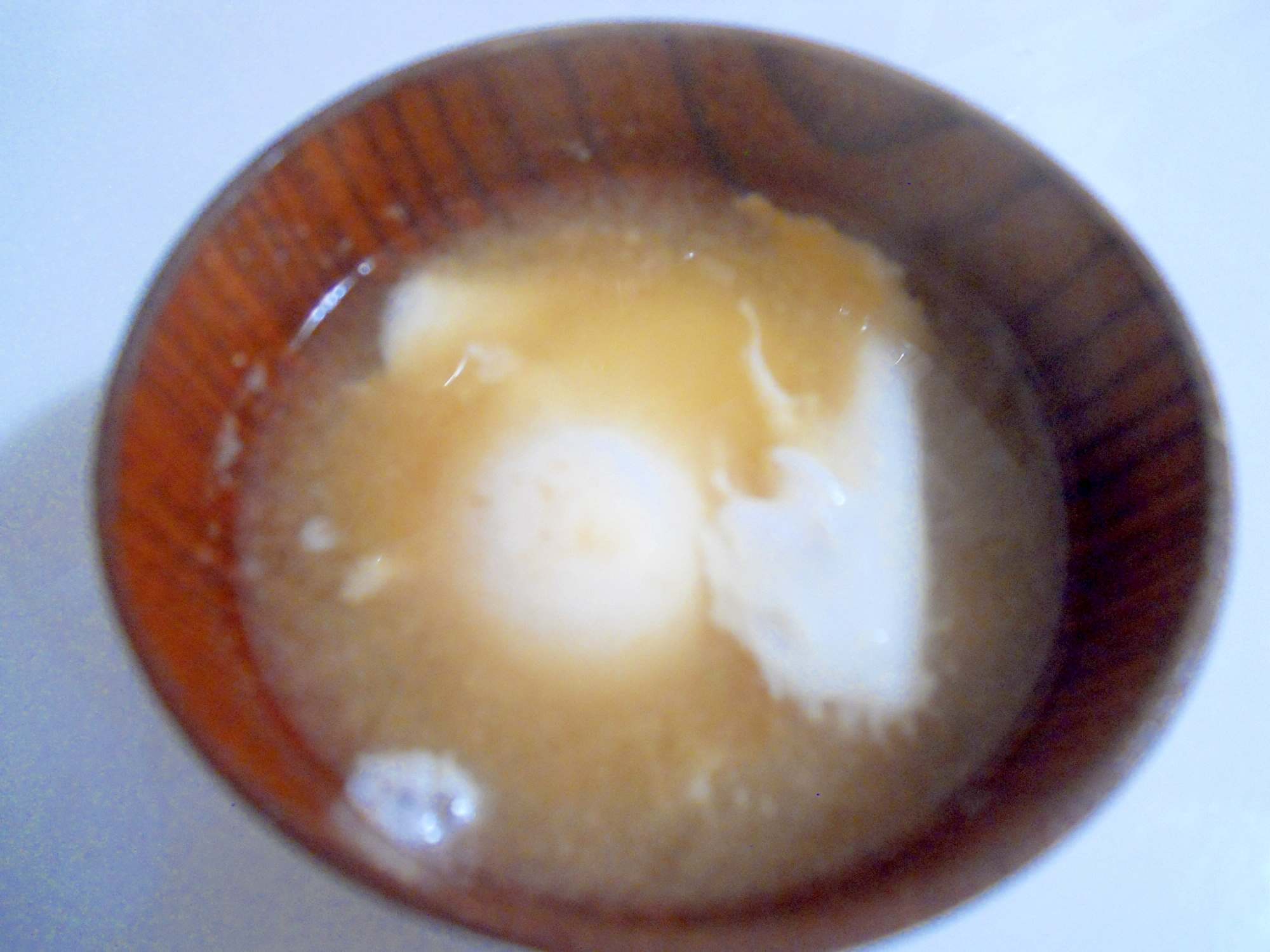 ピリッと　コチジャン入り　たまごの味噌汁