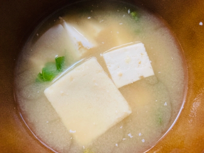 簡単、豆腐の味噌汁