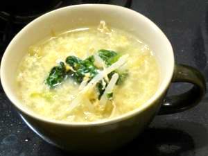 レタスともやしの中華スープ