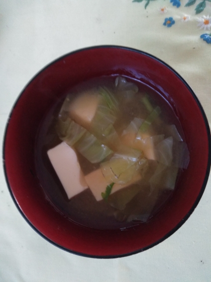 簡単☆キャベツの味噌汁