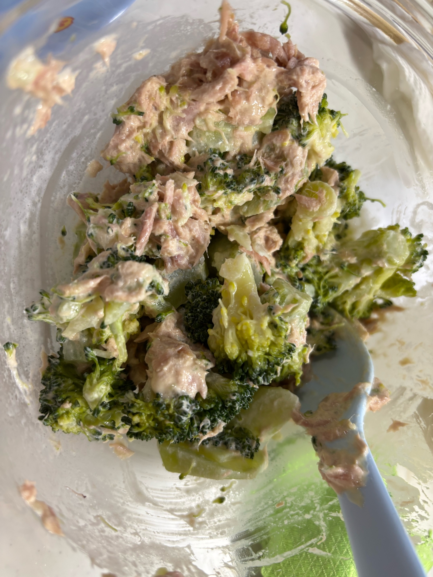 子供たちが大好き!ブロッコリーとツナのサラダ