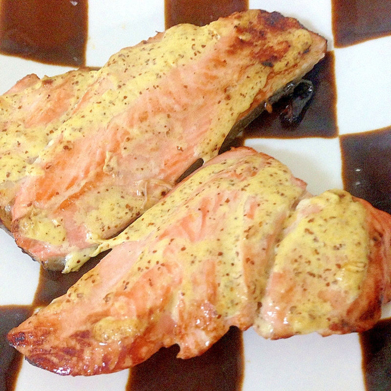マヨネーズと粒マスタードのサーモン焼き♡鮭