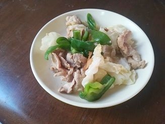 にんにくが効いていてご飯がすすむおいしさでした。