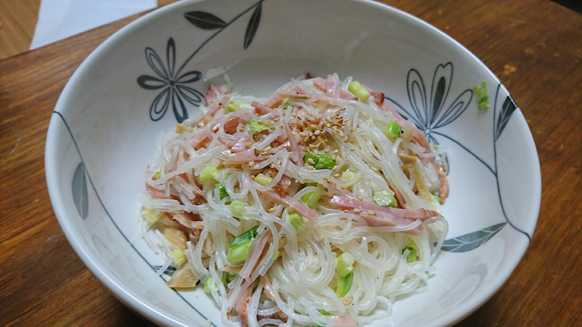 チャーシューとメンマ入り！春雨サラダ