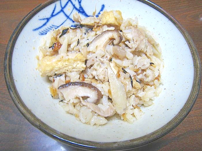 豚肉入り炊き込みご飯