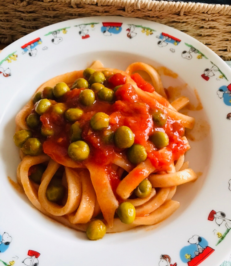 グリーンピースたっぷりトマトソースうどん レシピ 作り方 By ボンド子 楽天レシピ