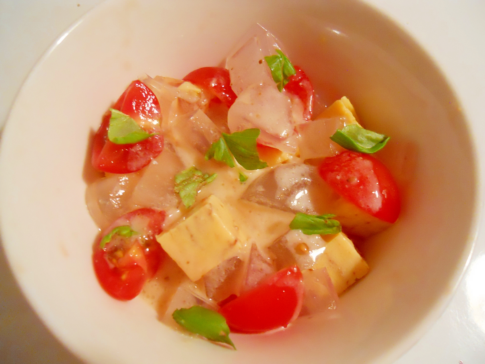 イタリアン風寒天サラダ♪　たまご焼＆トマト＆バジル