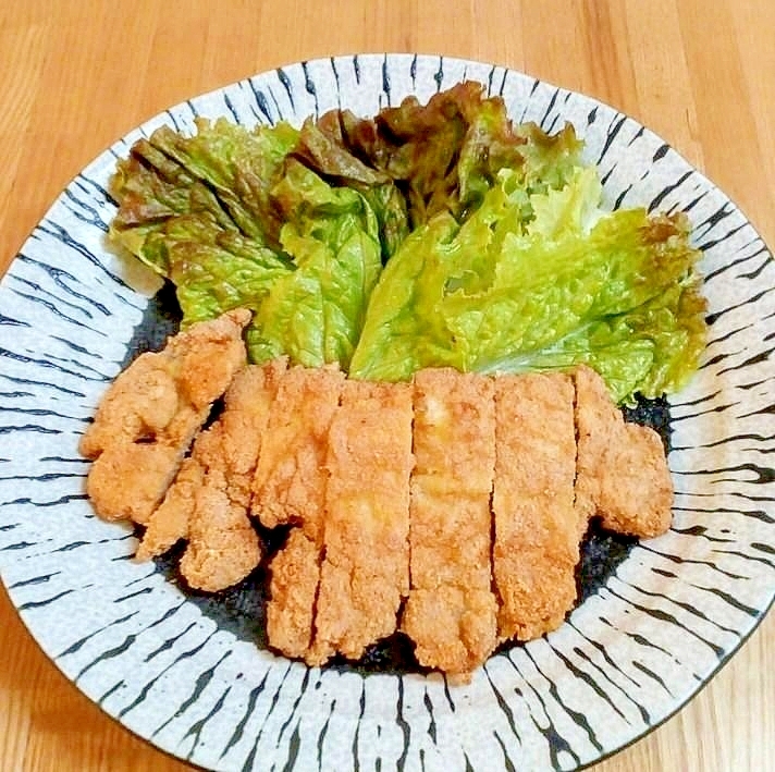 揚げ焼きでサックサク♡豚ロースのチーズ入りカツレツ