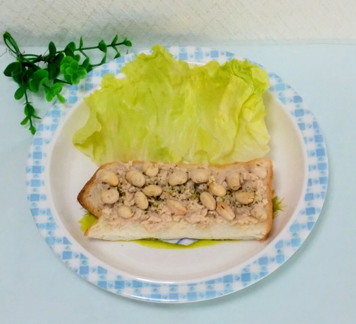 ✨カリカリッ♬炒り大豆とツナマヨのサンドイッチ✨