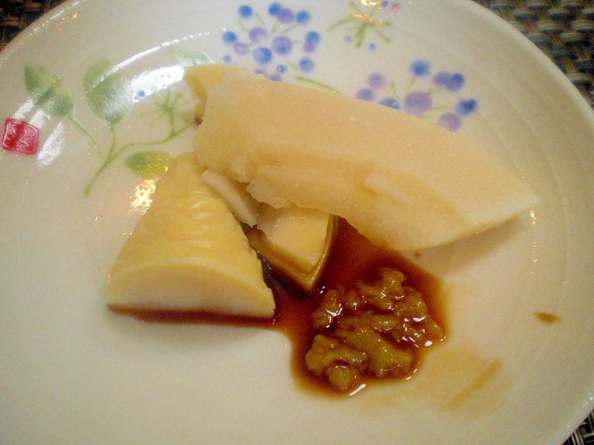 ワサビ醤油で筍のお刺身風 レシピ 作り方 By ひろりん1106 楽天レシピ ワサビ醤油で筍のお刺身風 レシピ 作り方 By ひろりん1106 楽天レシピ