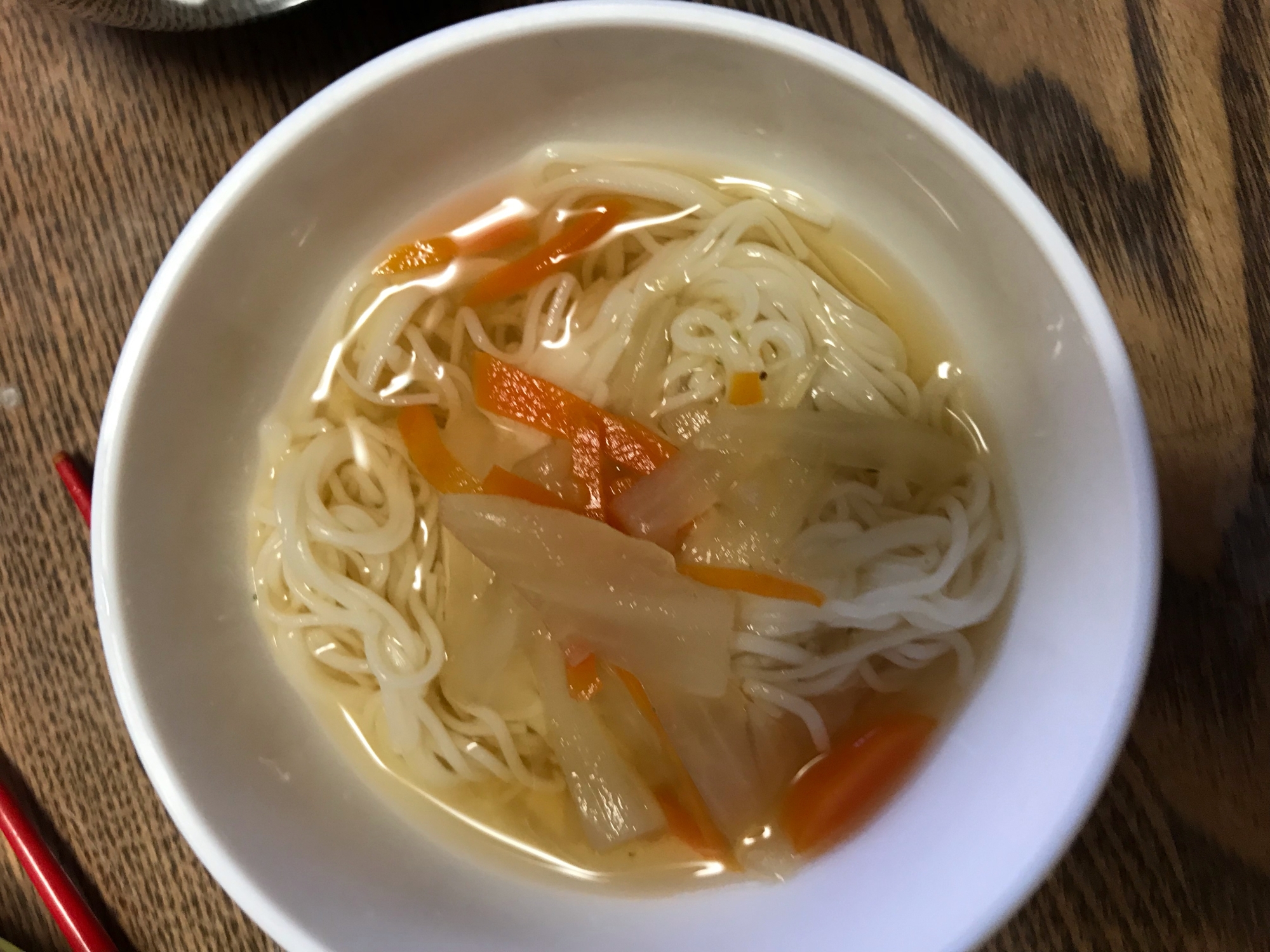 玉ねぎ、人参のせそうめん