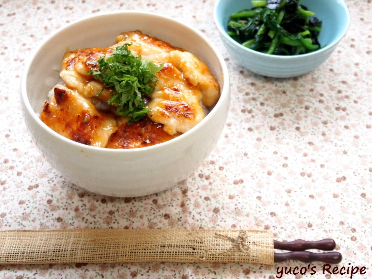 塩麹漬け鶏胸肉のやわらか味噌照り焼き