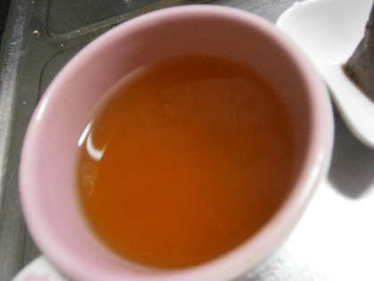 ん？これは、バニラ紅茶ではなく、オレンジ紅茶では？？
久しぶりにオレンジジュースを買ったので試してみました。ご馳走様♪