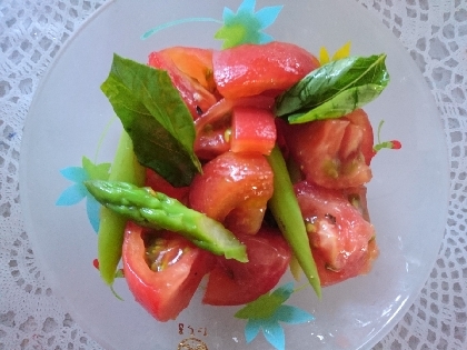 完熟トマトの彩り♪イタリアンサラダ