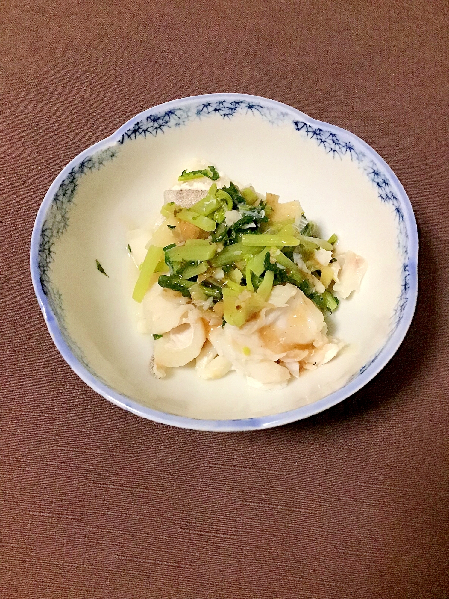 大根菜とタラの酒蒸し風。