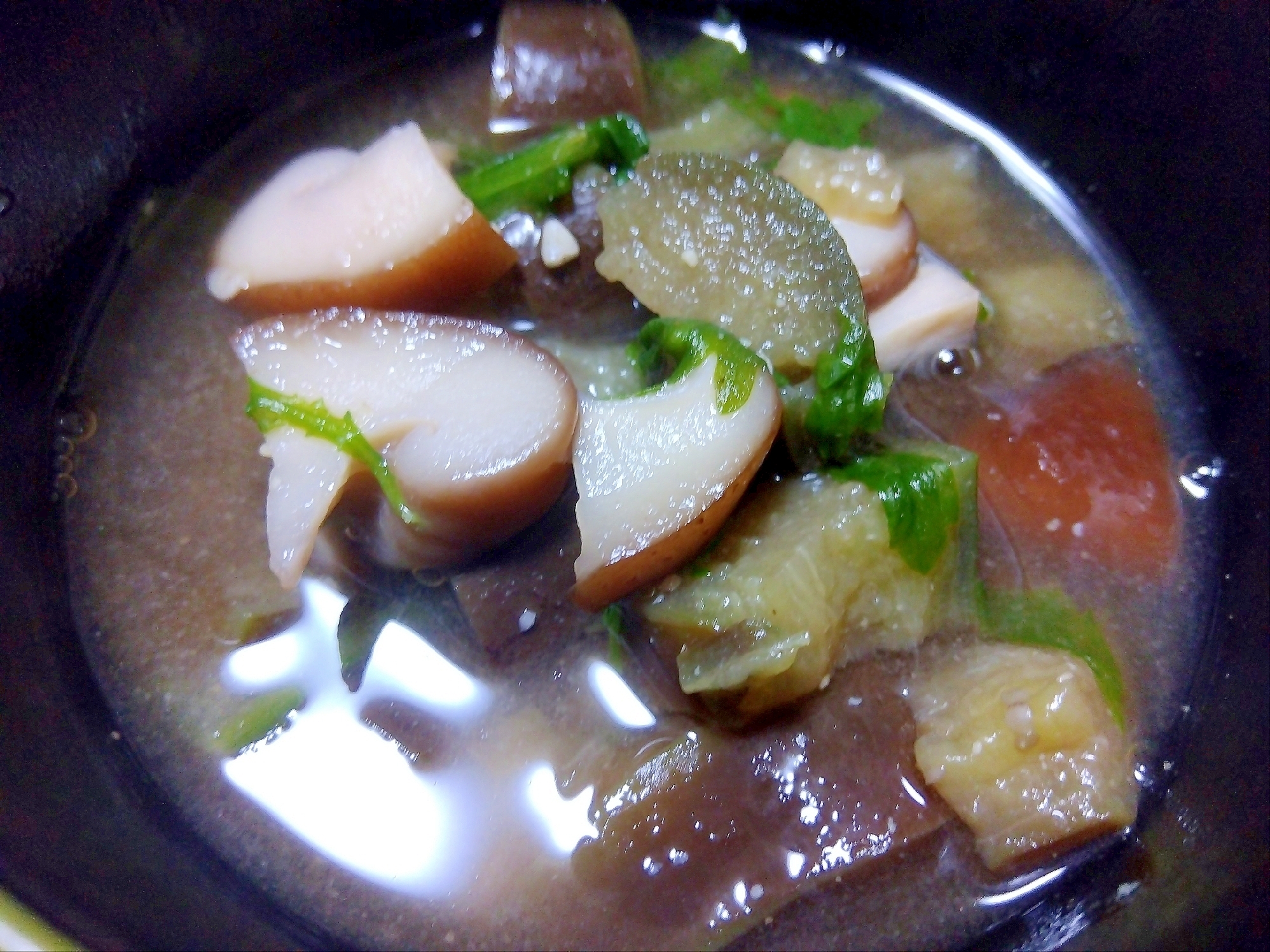 椎茸ナス春菊の味噌汁