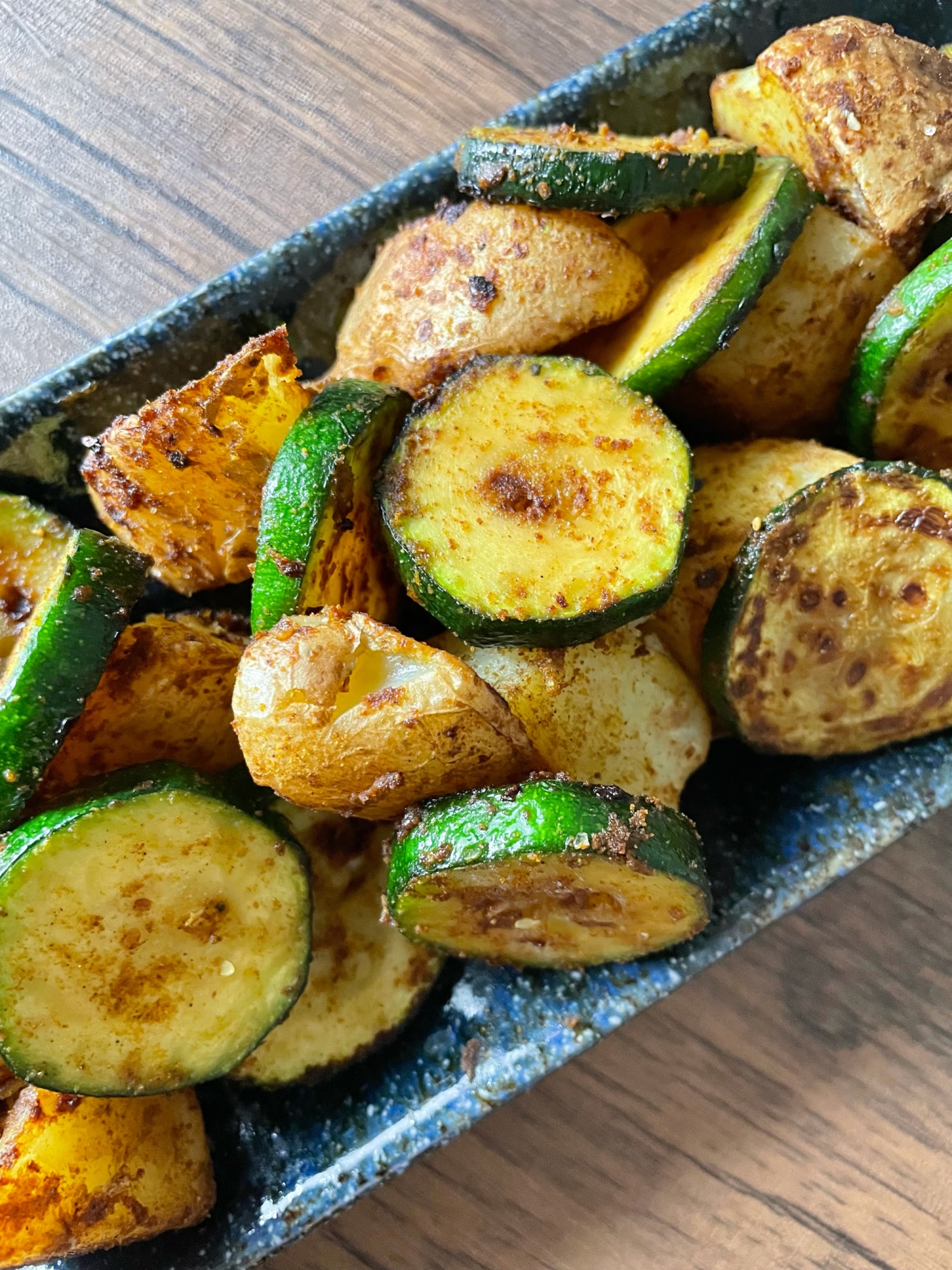 じゃがいもとズッキーニのスパイシーカレー炒め レシピ 作り方 By Yossy 楽天レシピ じゃがいもとズッキーニのスパイシーカレー炒め レシピ 作り方 By Yossy 楽天レシピ