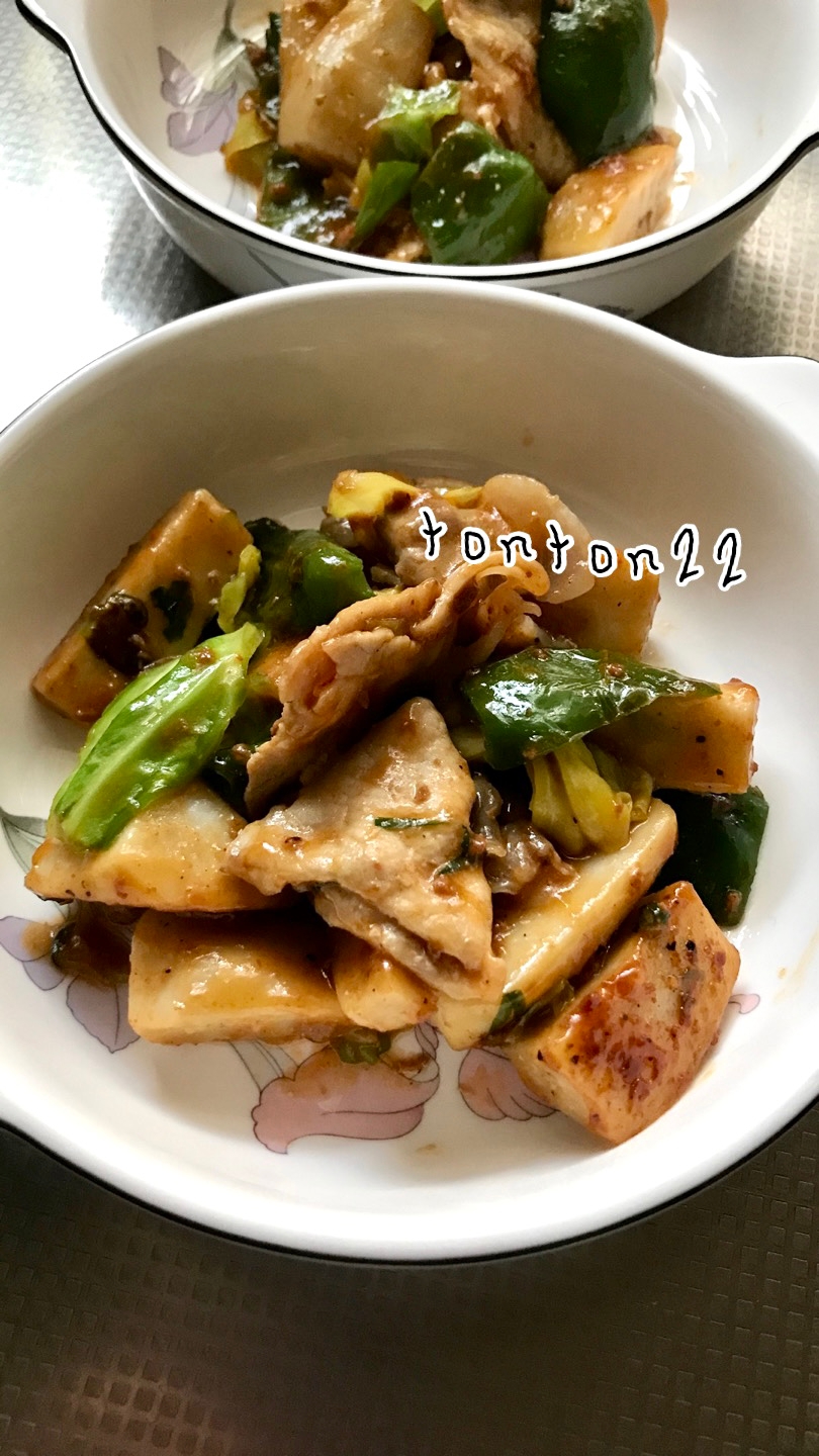 麻婆豆腐の素で豚肉と野菜炒め☆