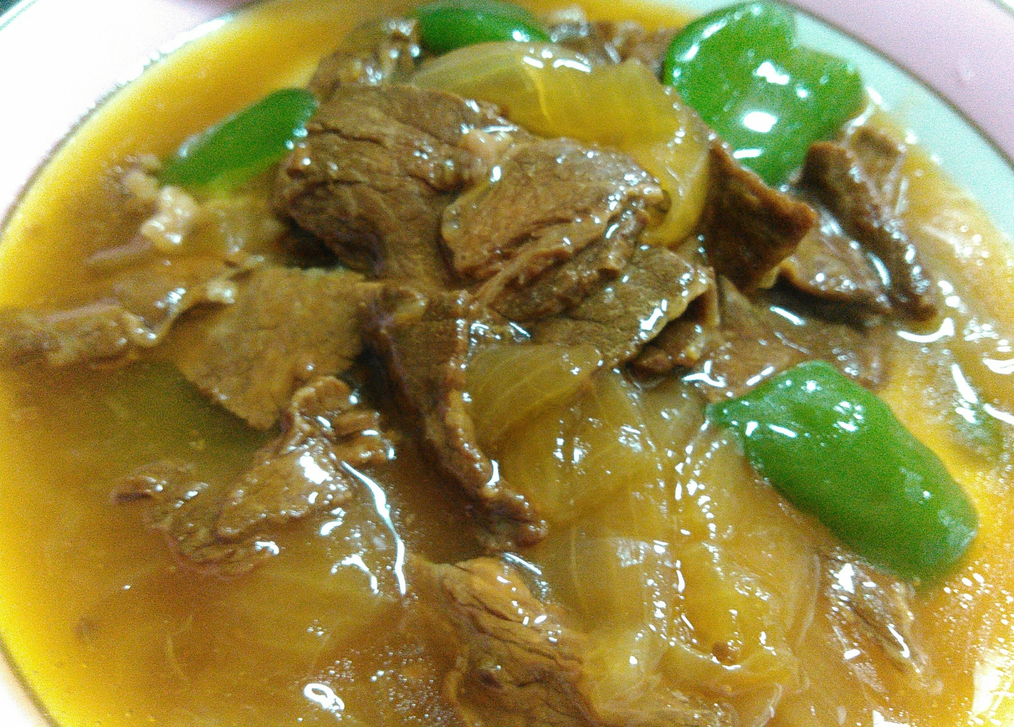 夏を乗り切る☆ピーマンと玉ねぎのカレー風味牛丼