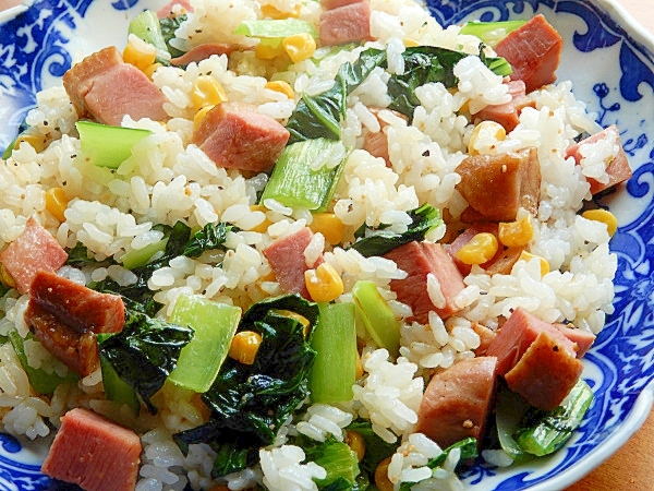 5分 スモーク合鴨パストラミ炒飯 塩胡椒なし レシピ 作り方 By ジョン リーバス 楽天レシピ