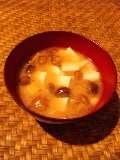 超定番☆ツルツル美味しいナメコと豆腐の味噌汁